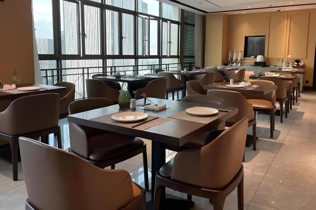 Yitel Hotel Shanghai Hongqiao Caohejing Hongmei Road Metro Station 4*,