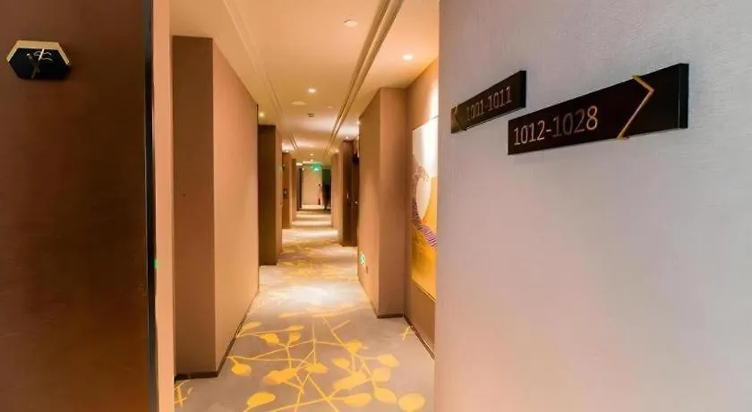 Yitel Hotel Shanghai Hongqiao Caohejing Hongmei Road Metro Station