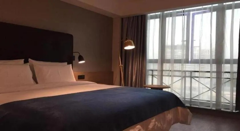 Yitel Hotel Shanghai Hongqiao Caohejing Hongmei Road Metro Station 4*,  China