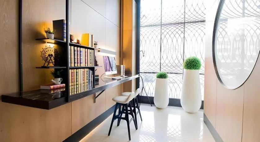 Yitel Hotel Shanghai Hongqiao Caohejing Hongmei Road Metro Station