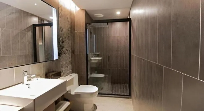 Yitel Hotel Shanghai Hongqiao Caohejing Hongmei Road Metro Station 4*,  China