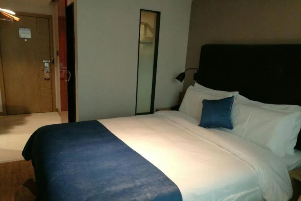 Yitel Hotel Shanghai Hongqiao Caohejing Hongmei Road Metro Station