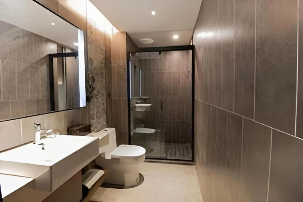 Yitel Hotel Shanghai Hongqiao Caohejing Hongmei Road Metro Station