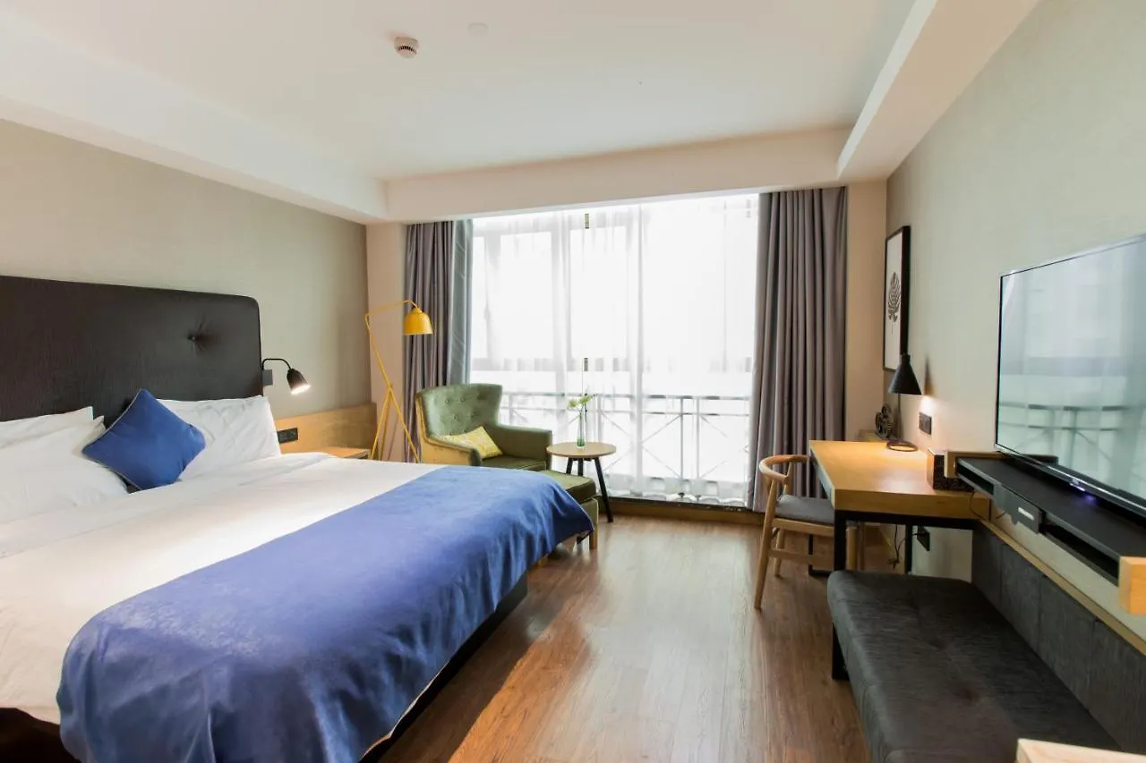 Yitel Hotel Shanghai Hongqiao Caohejing Hongmei Road Metro Station